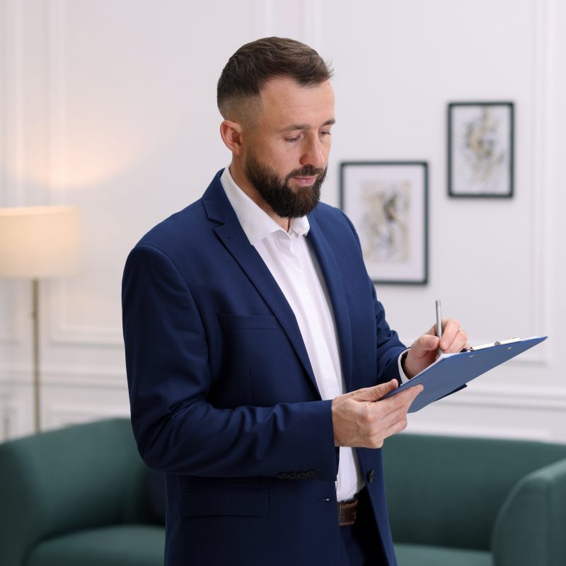 AdobeStock_1304138886-min